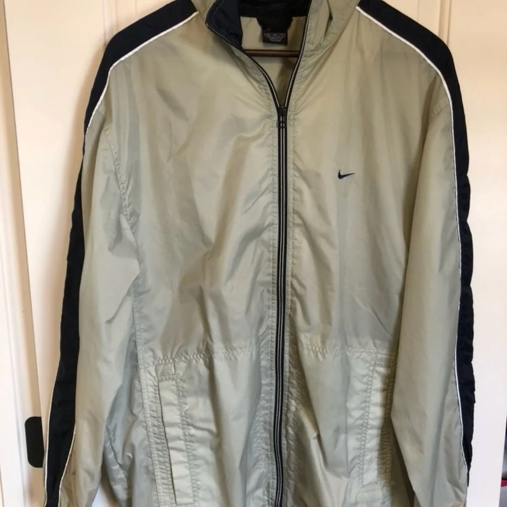 vintage nike windbreaker